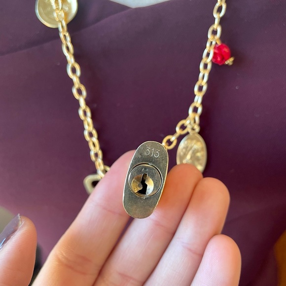 Beautiful Louis Vuitton Lock and Key Charm Necklace - Picture 4 of 6